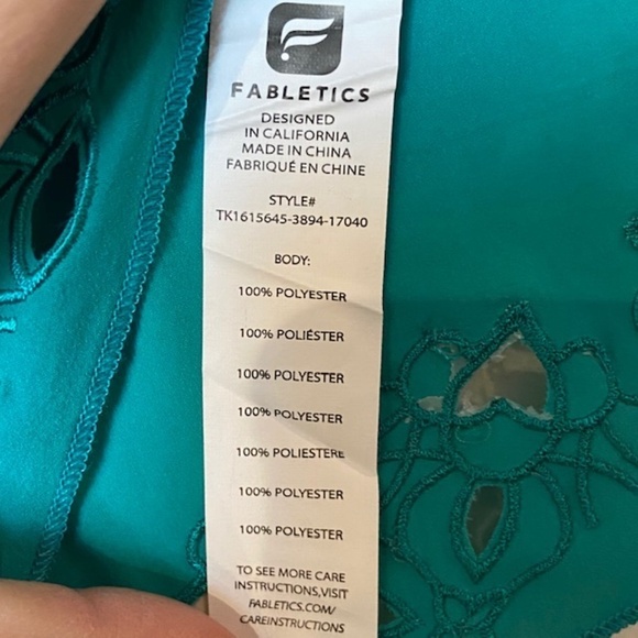 FABLETICS Teal Green Crop Tank Top Cut Out Design - Picture 6 of 6